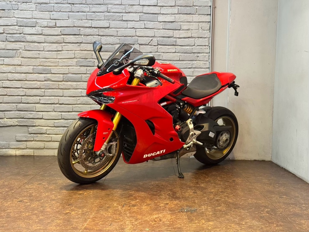 Ducati SUPERSPORT S 939總代理