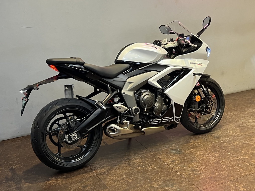Triumph daytona660 總代理