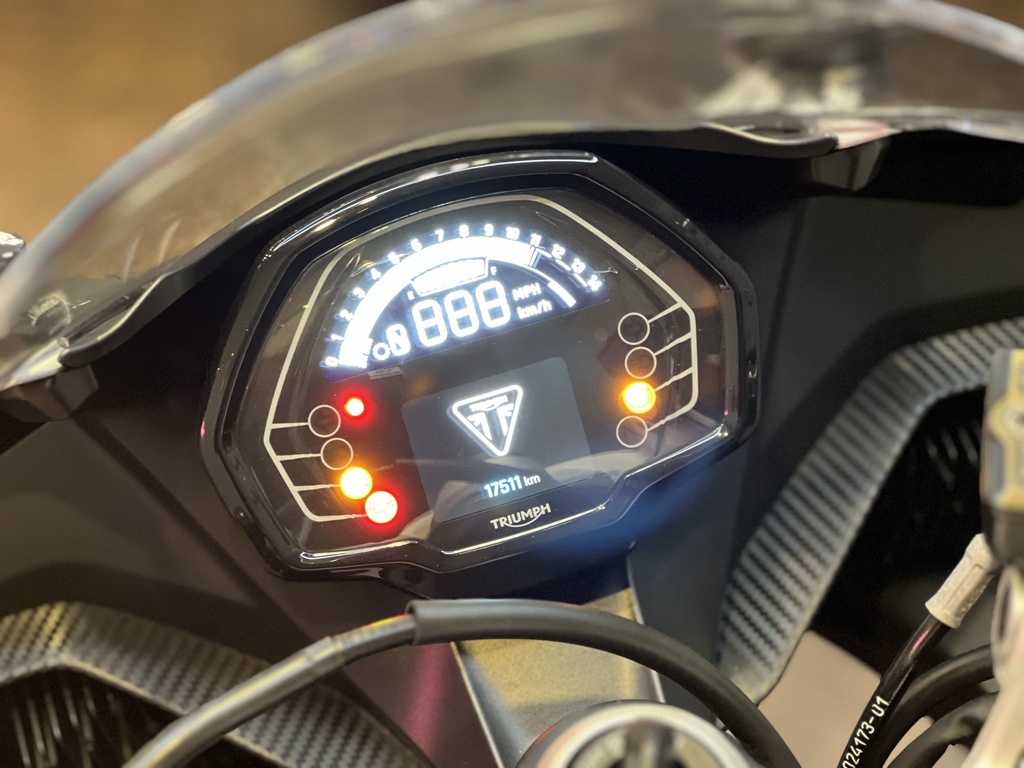Triumph daytona660 總代理