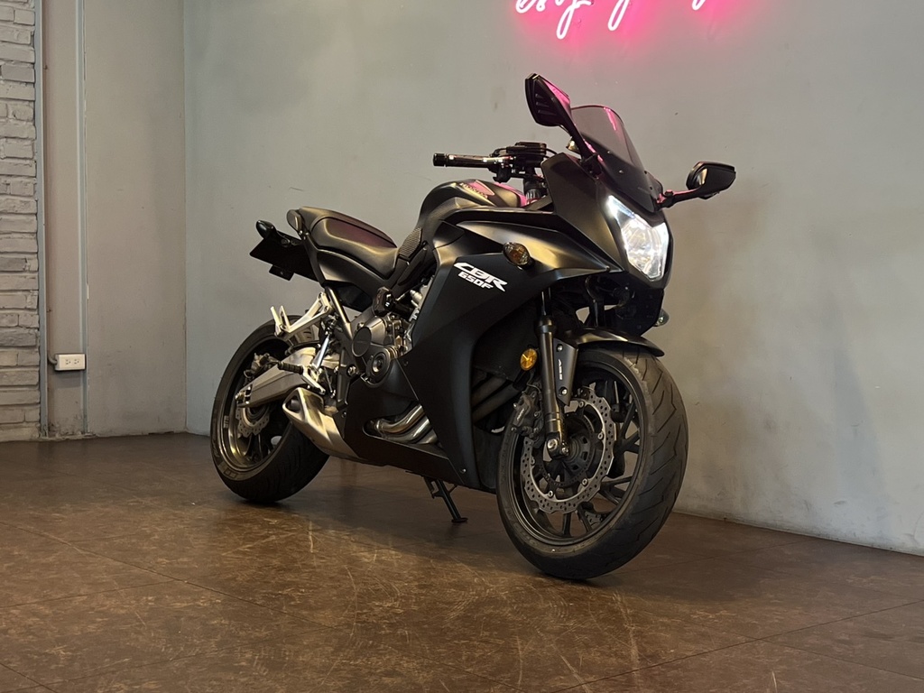 HONDA CBR650F 總代理