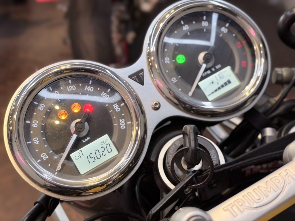 凱旋 triumph street cup 900 總代理