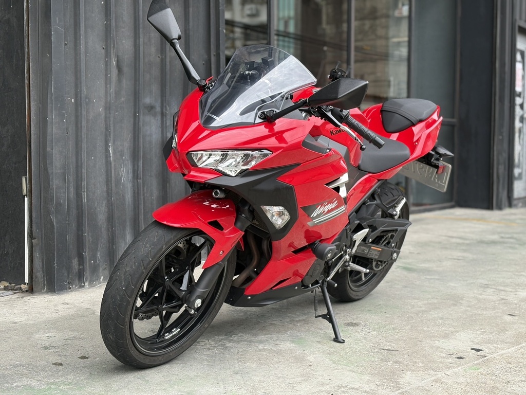 Kawasaki Ninja400 總代理