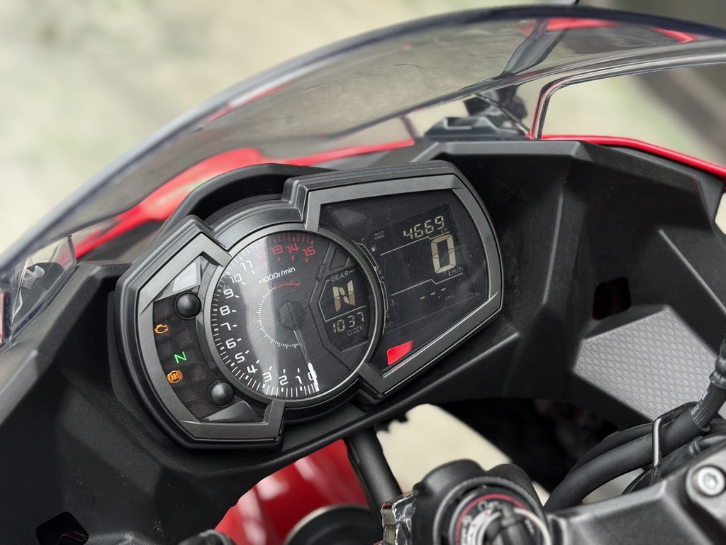 Kawasaki Ninja400 總代理