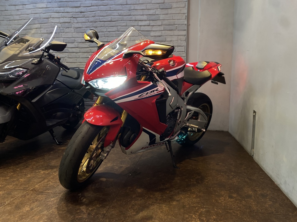 HONDA CBR1000rr sp 總代理