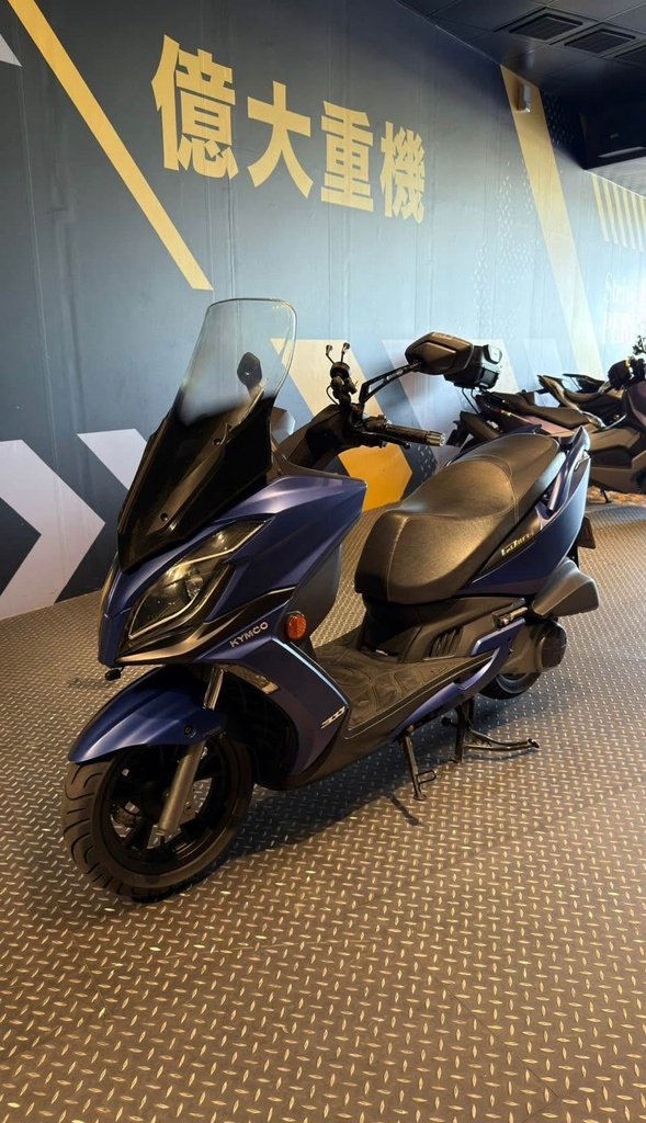 便宜踏板大羊Kymco Gdink 300