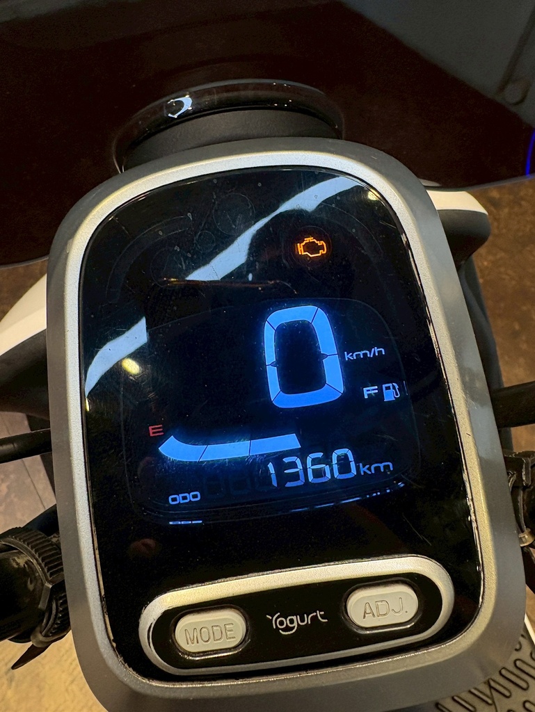 李多慧代言Kymco 優格125 免鑰匙