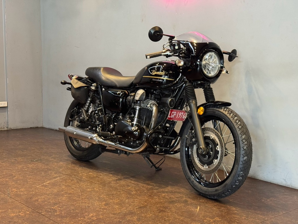 Kawasaki W800Cafe 總代理