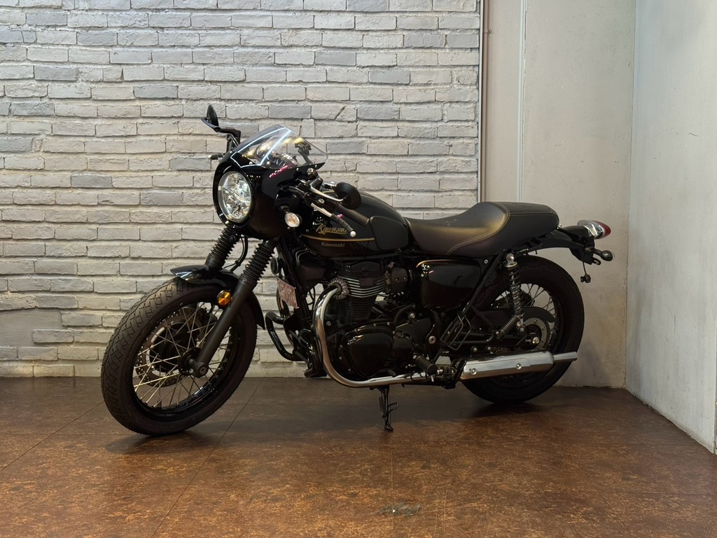 Kawasaki W800Cafe 總代理