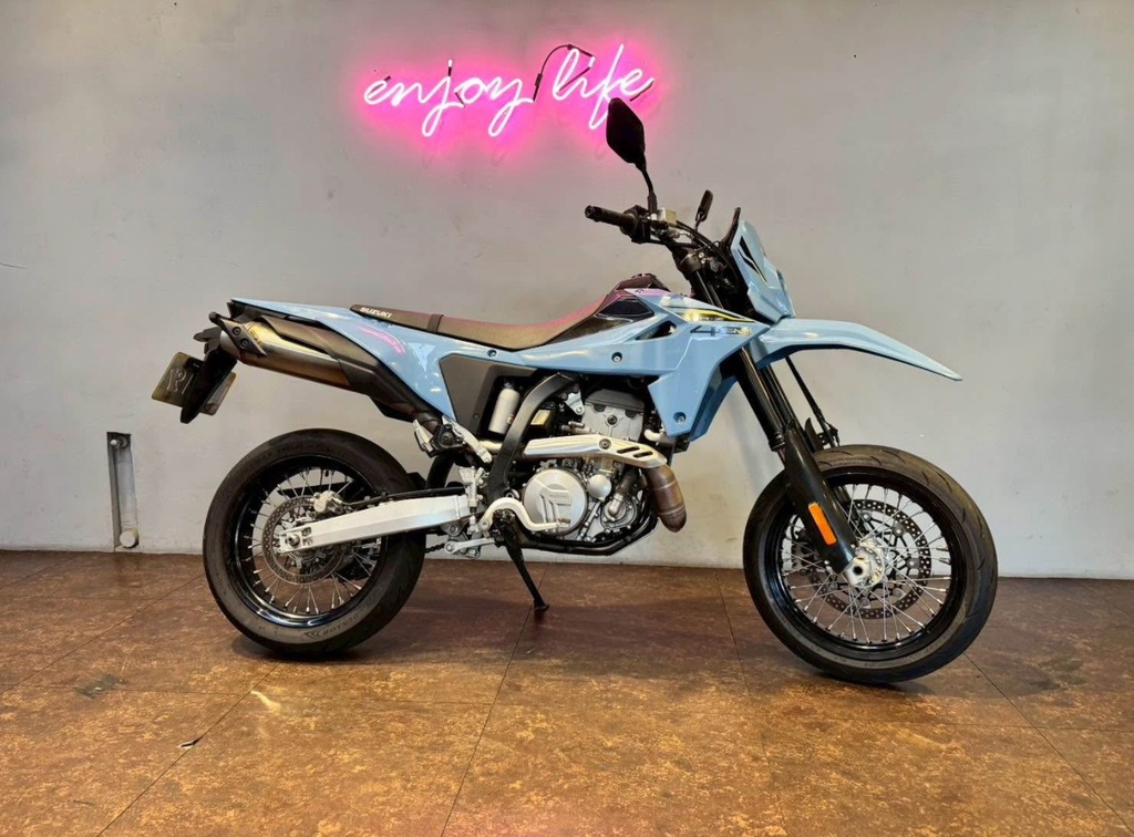 Suzuki DRZ 400 SM 總代理