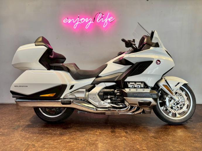 GL1800 Gold Wing DCT 總代理