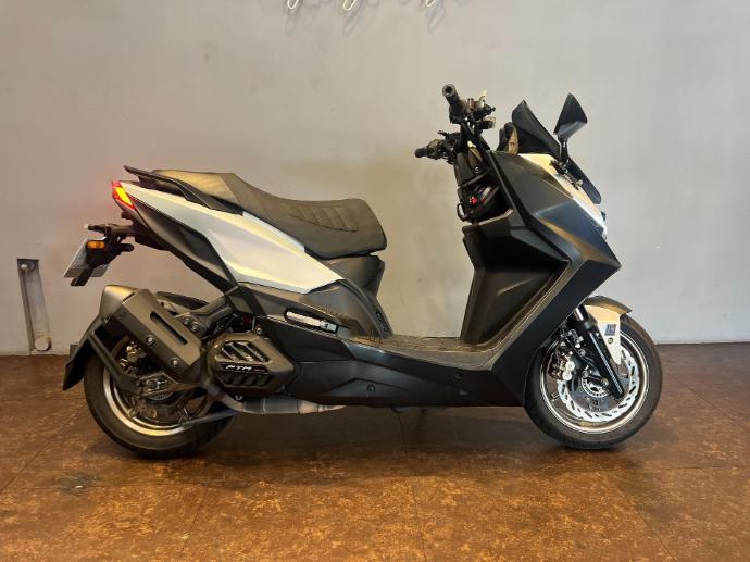 KYMCO Roma GT