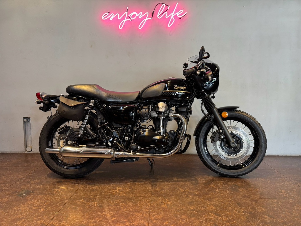 Kawasaki W800Cafe 總代理