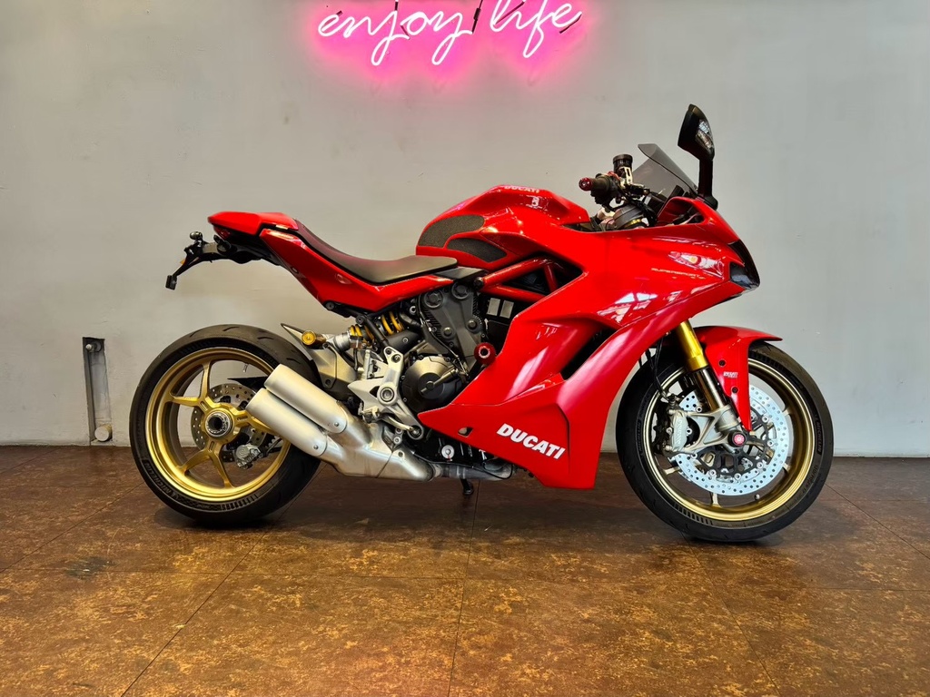 Ducati SUPERSPORT S 939總代理