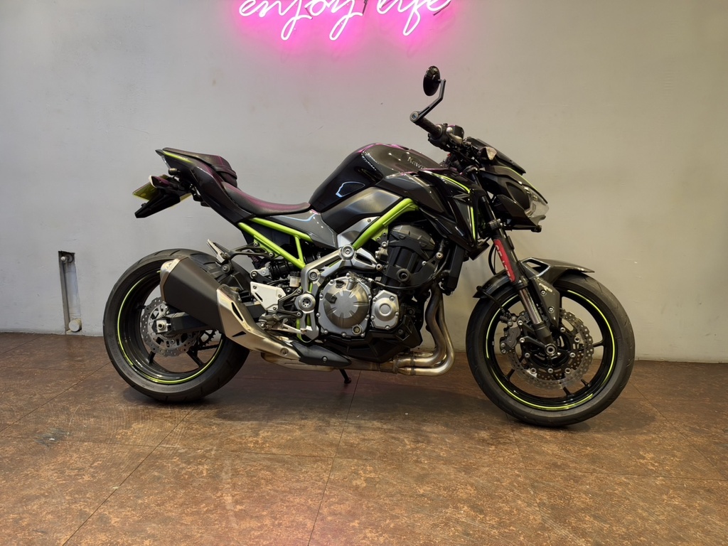 Kawasaki z900 總代理