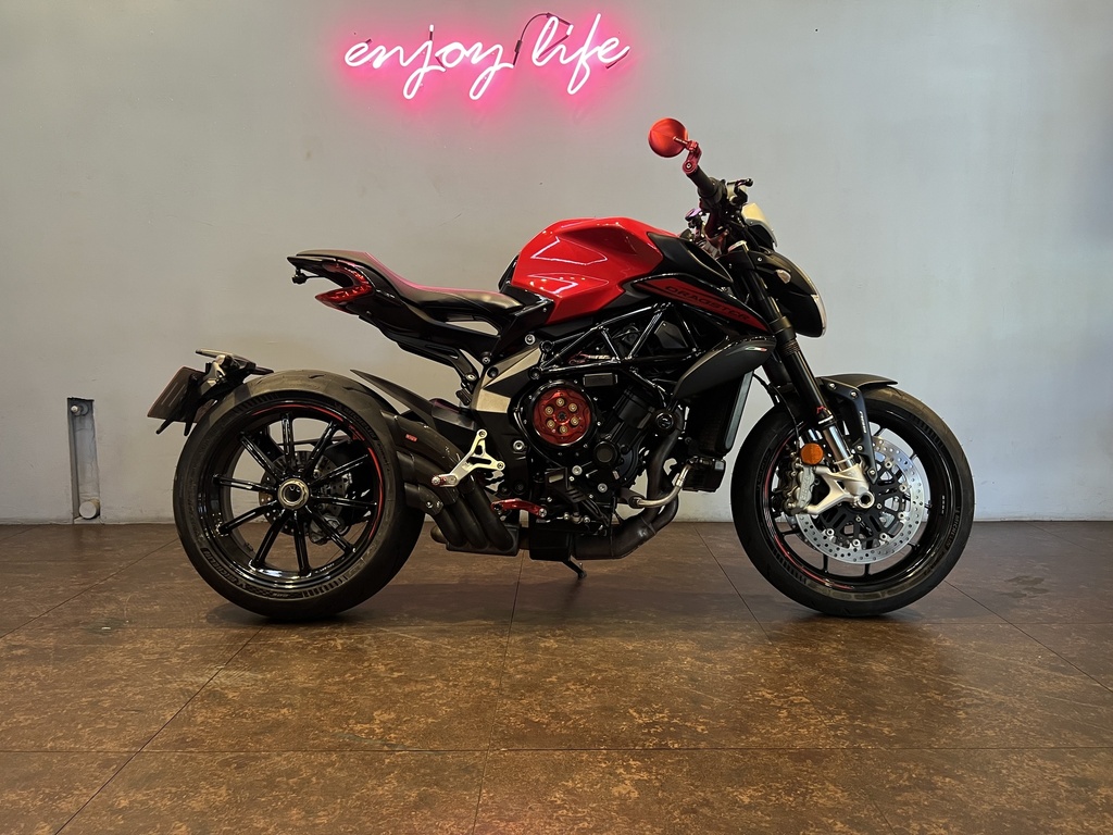 MV Agusta Dragster 800總代理