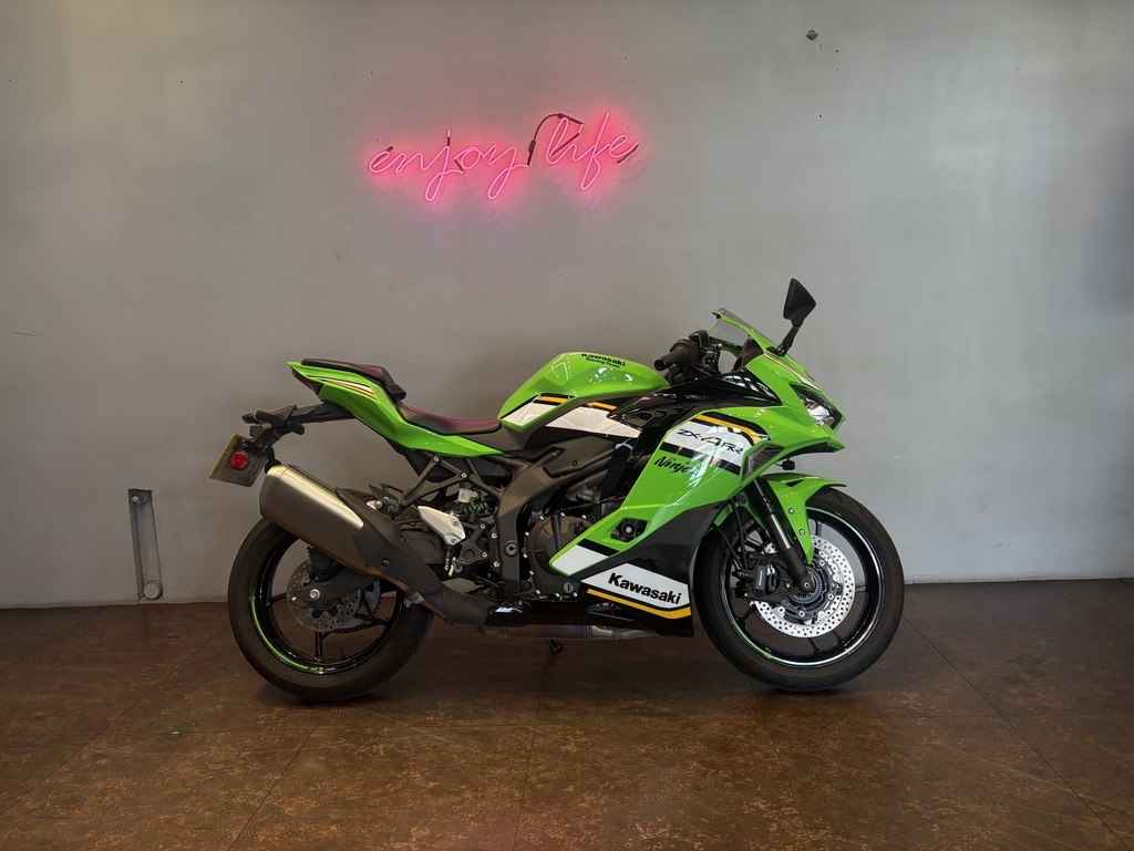 Kawasaki zx4rr總代理
