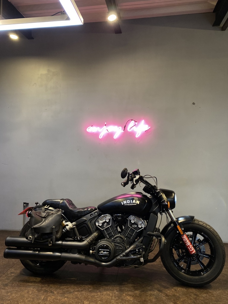 Indian scout bobber 總代理